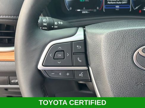 Used 2025 Toyota Grand Highlander FWD image 15