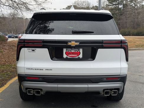 New 2026 Chevrolet Traverse LT w/ Sun and Wheel Package image 3