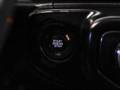 Used 2020 Jeep Gladiator Sport w/ Quick Order Package 24S image 19