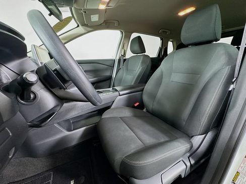 Used 2024 Nissan Rogue S FWD image 11