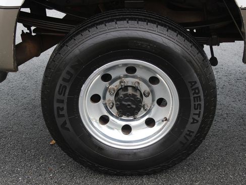 Used 2004 Ford F350 Lariat image 34