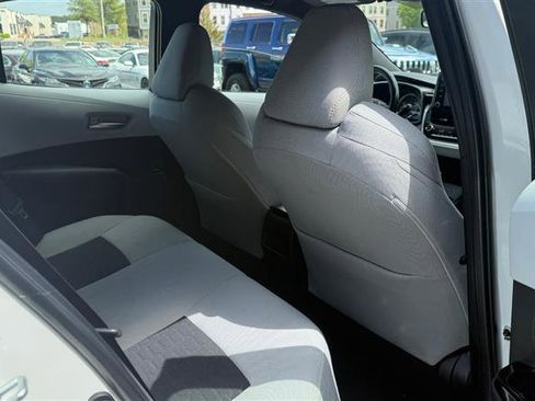 Used 2020 Toyota Corolla SE w/ Carpet Mat Package image 13