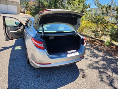 Used 2012 Kia Optima Hybrid w/ Hybrid Convenience Pkg image 17