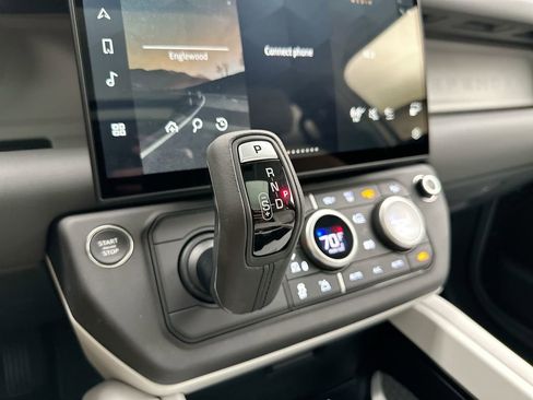 New 2026 Land Rover Defender 110 X-Dynamic SE AWD/4WD image 20