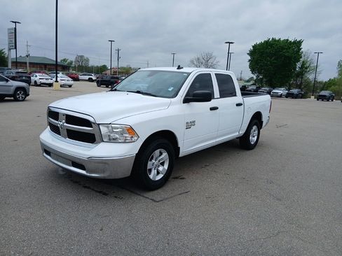 Used 2023 RAM 1500 Classic SLT w/ Electronics Group AWD/4WD image 4