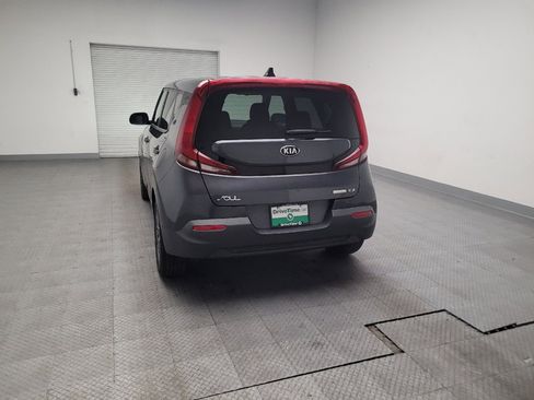 Used 2020 Kia Soul EX image 6