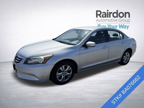 Used 2011 Honda Accord LX-P image 3