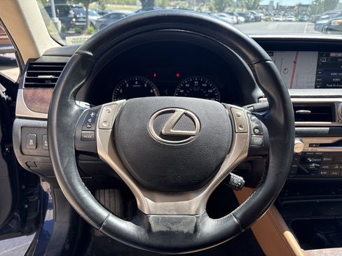 Used 2015 Lexus GS 350 AWD w/ Premium Package image 18