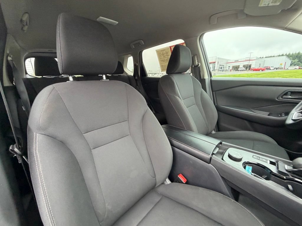 Used 2024 Nissan Rogue S AWD/4WD image 37