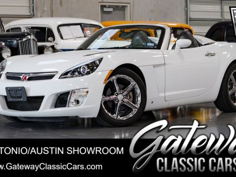 Used 2008 Saturn Sky Red Line image 1