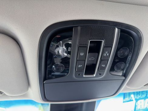 Used 2020 Kia Sorento EX image 34