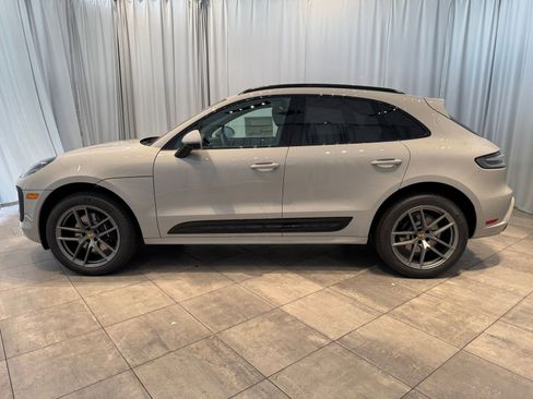 Certified 2025 Porsche Macan Turbo image 2