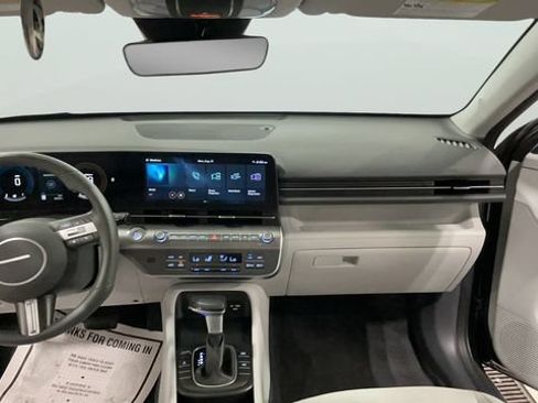 Used 2024 Hyundai Kona SEL AWD/4WD image 10
