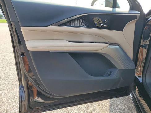 New 2026 Cadillac Lyriq V w/ Exterior Carbon Fiber Package image 23