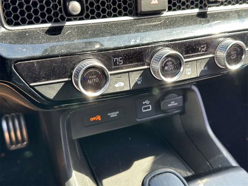 Used 2023 Honda Civic Sport image 25