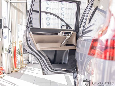 Used 2020 Lexus GX 460 Premium image 33