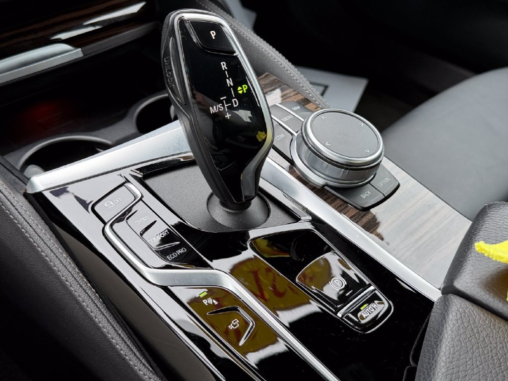 Used 2021 BMW 540i w/ M Sport Package RWD image 27