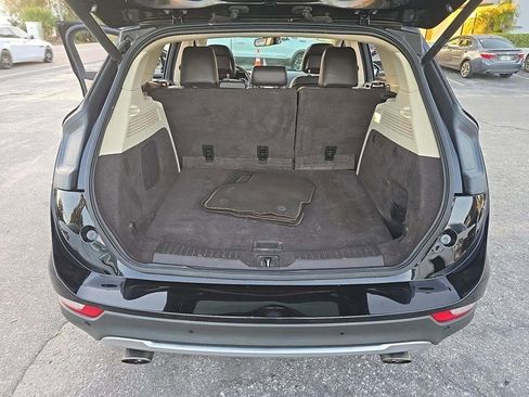 Used 2016 Lincoln MKC Select w/ Lincoln MKC Climate Package image 11