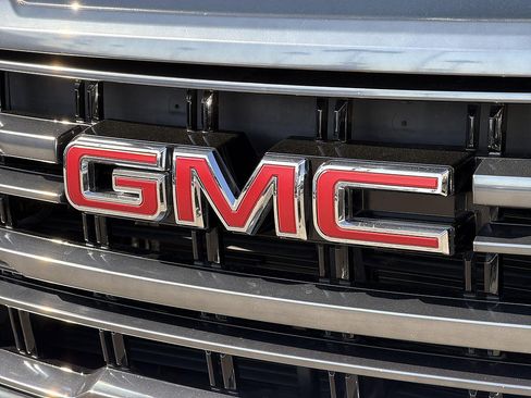 Used 2023 GMC Yukon AT4 w/ Max Trailering Package AWD/4WD image 31