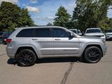 Certified 2018 Jeep Grand Cherokee Altitude image 2