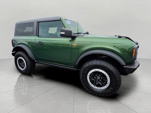 Used 2023 Ford Bronco Badlands w/ Sasquatch Package AWD/4WD image 3