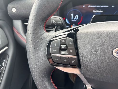 Used 2025 Ford Explorer ST image 11