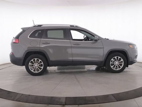 Used 2020 Jeep Cherokee Latitude Plus AWD/4WD image 12