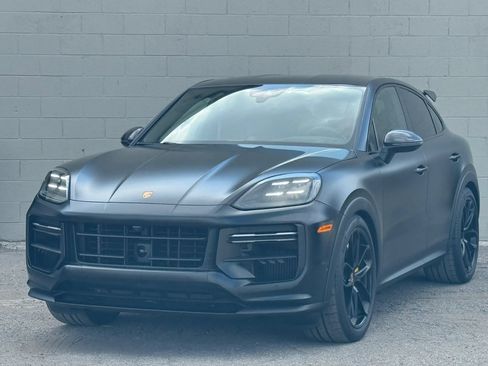 Used 2025 Porsche Cayenne Turbo GT AWD/4WD image 1