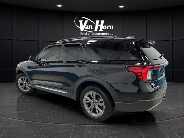 Used 2025 Ford Explorer Active w/ Active Comfort Package AWD/4WD image 5