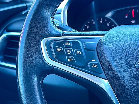 Used 2022 Chevrolet Equinox LT image 29