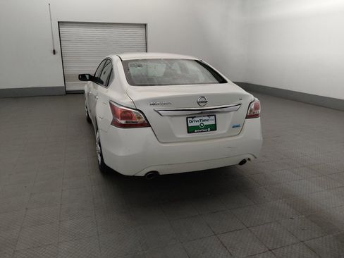 Used 2014 Nissan Altima 2.5 S FWD image 6