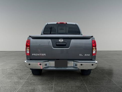 Used 2017 Nissan Frontier SL image 6
