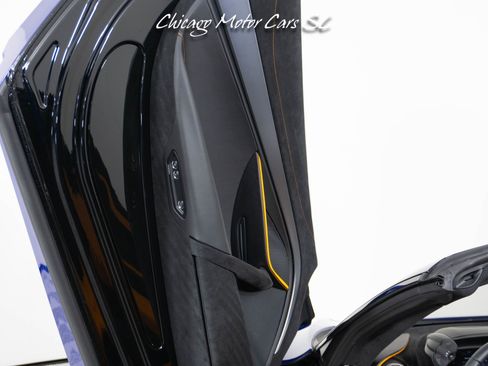 Used 2026 McLaren 750S Spider RWD image 48