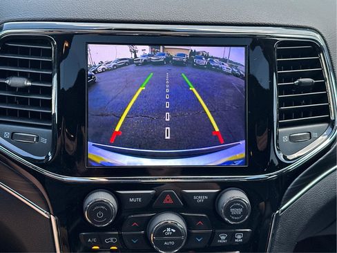 Used 2020 Jeep Grand Cherokee Limited RWD image 5