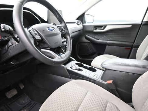 Used 2022 Ford Escape SE w/ Convenience Package image 10