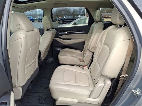 Used 2018 Buick Enclave Essence w/ Trailering Package image 9