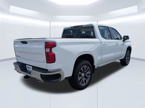 Used 2024 Chevrolet Silverado 1500 LT AWD/4WD image 4