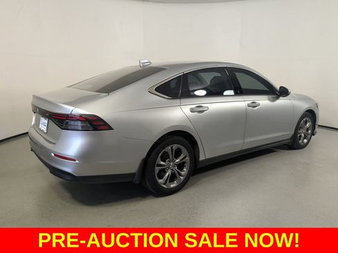 Used 2024 Honda Accord EX image 6