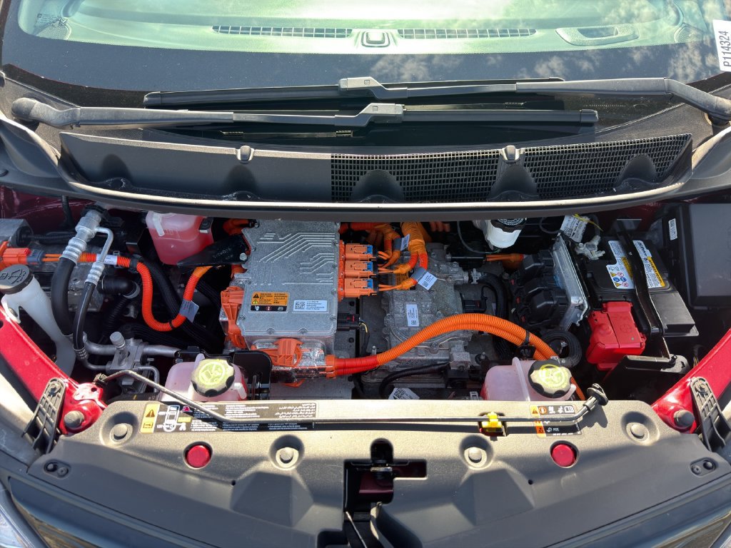 Used 2021 Chevrolet Bolt LT FWD image 21