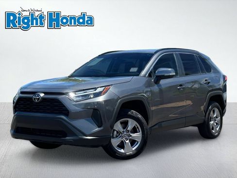 Used 2025 Toyota RAV4 XLE FWD image 2