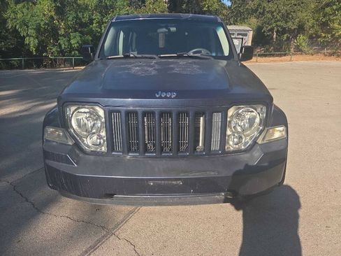 Used 2008 Jeep Liberty Sport w/ Popular Equipment Group AWD/4WD image 9