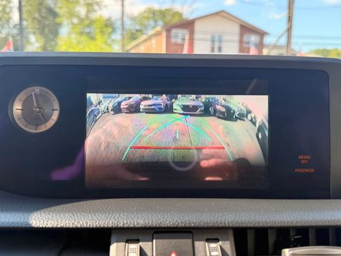 Used 2021 Lexus ES 300h w/ Premium Package FWD image 23