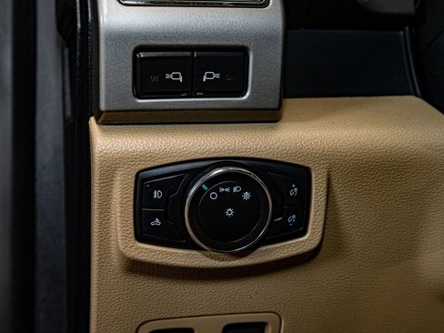 Used 2021 Ford F250 Lariat w/ Lariat Ultimate Package image 15