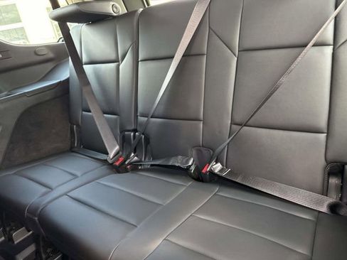 Used 2022 Cadillac Escalade Luxury RWD image 14