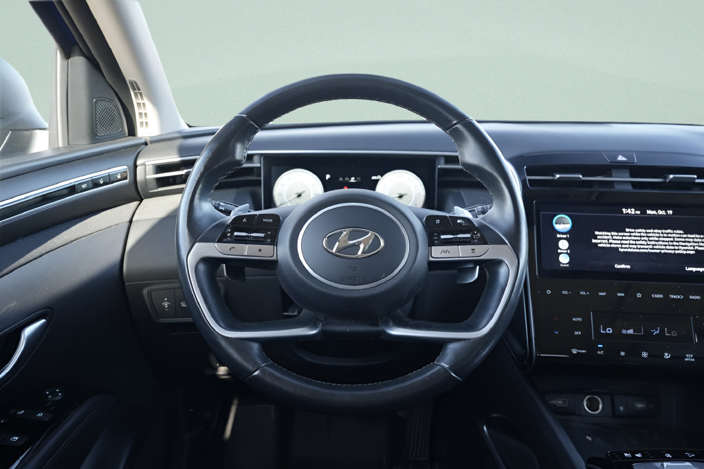Used 2022 Hyundai Tucson Limited AWD/4WD image 18