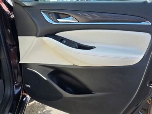 Used 2023 Buick Enclave Avenir w/ Avenir Technology Package image 15