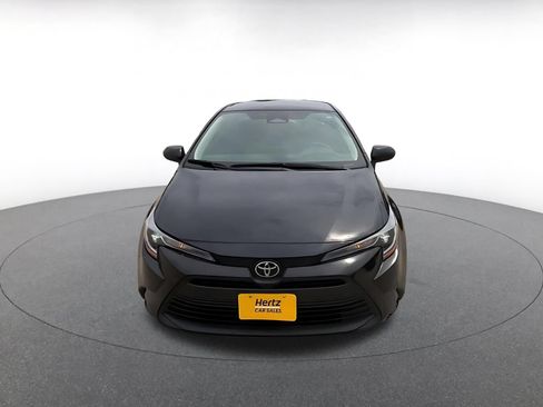 Used 2025 Toyota Corolla LE FWD image 4