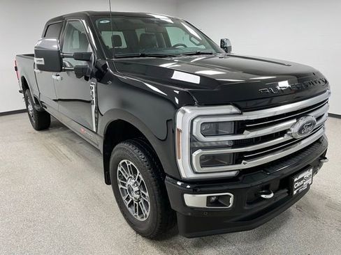 Used 2024 Ford F350 Limited w/ FX4 Off-Road Package AWD/4WD image 2