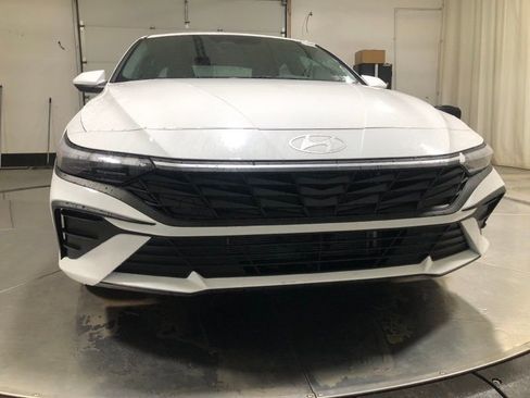 New 2026 Hyundai Elantra Blue image 2