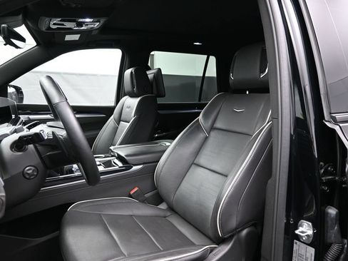 Used 2025 Cadillac Escalade Sport w/ LPO, ONYX Package AWD/4WD image 5